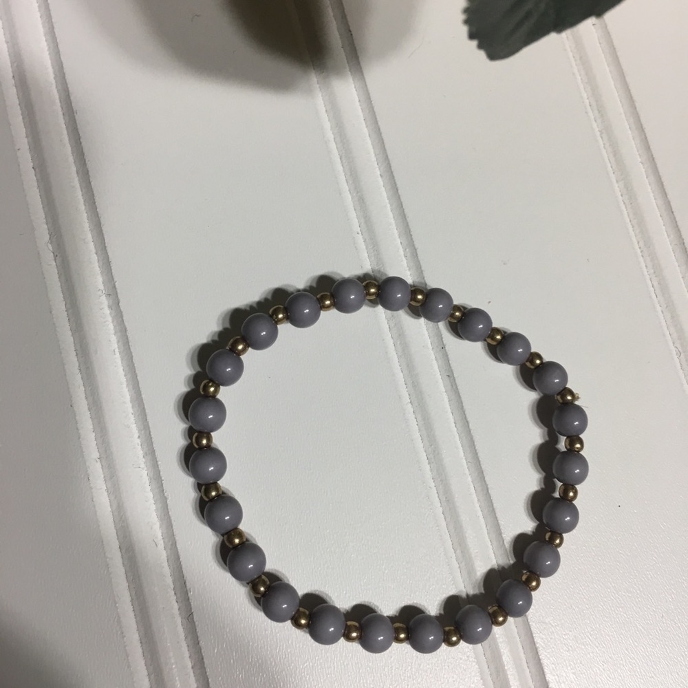 Light purple and gold bead bracelet - Picture 2 of 3